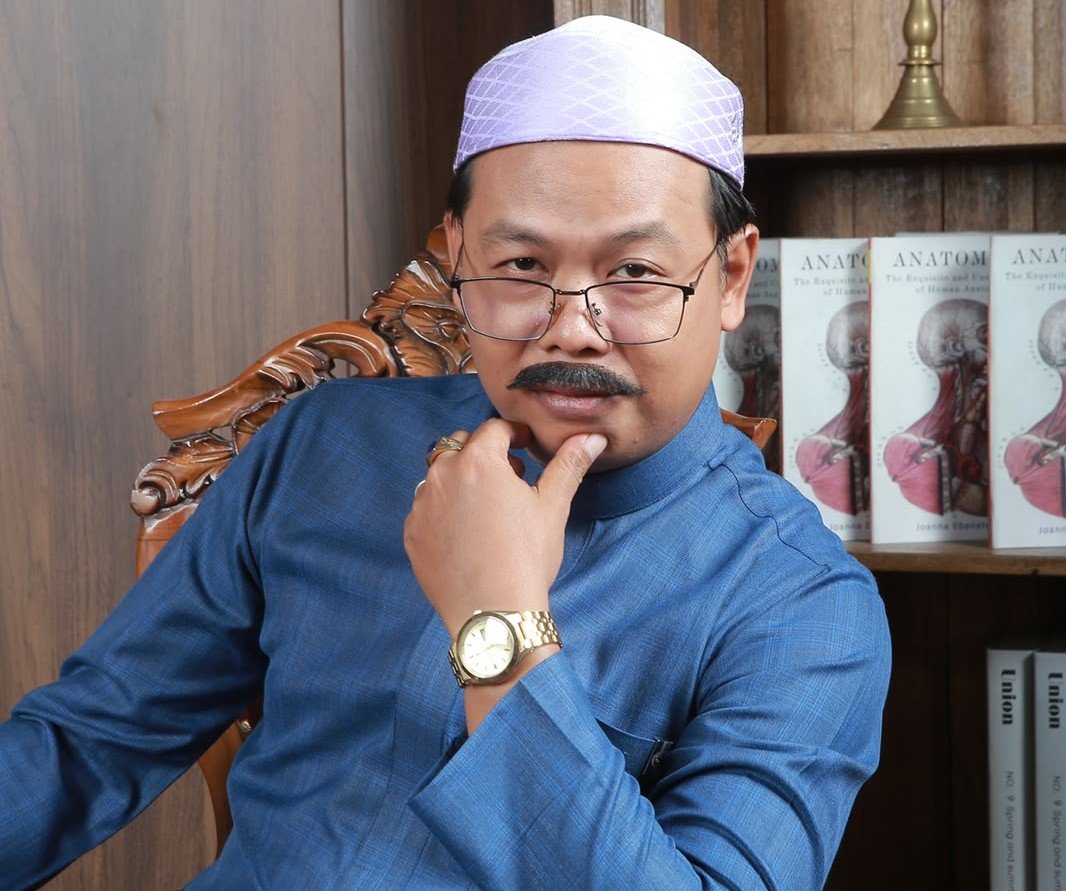 Ipul Hary di media sosial